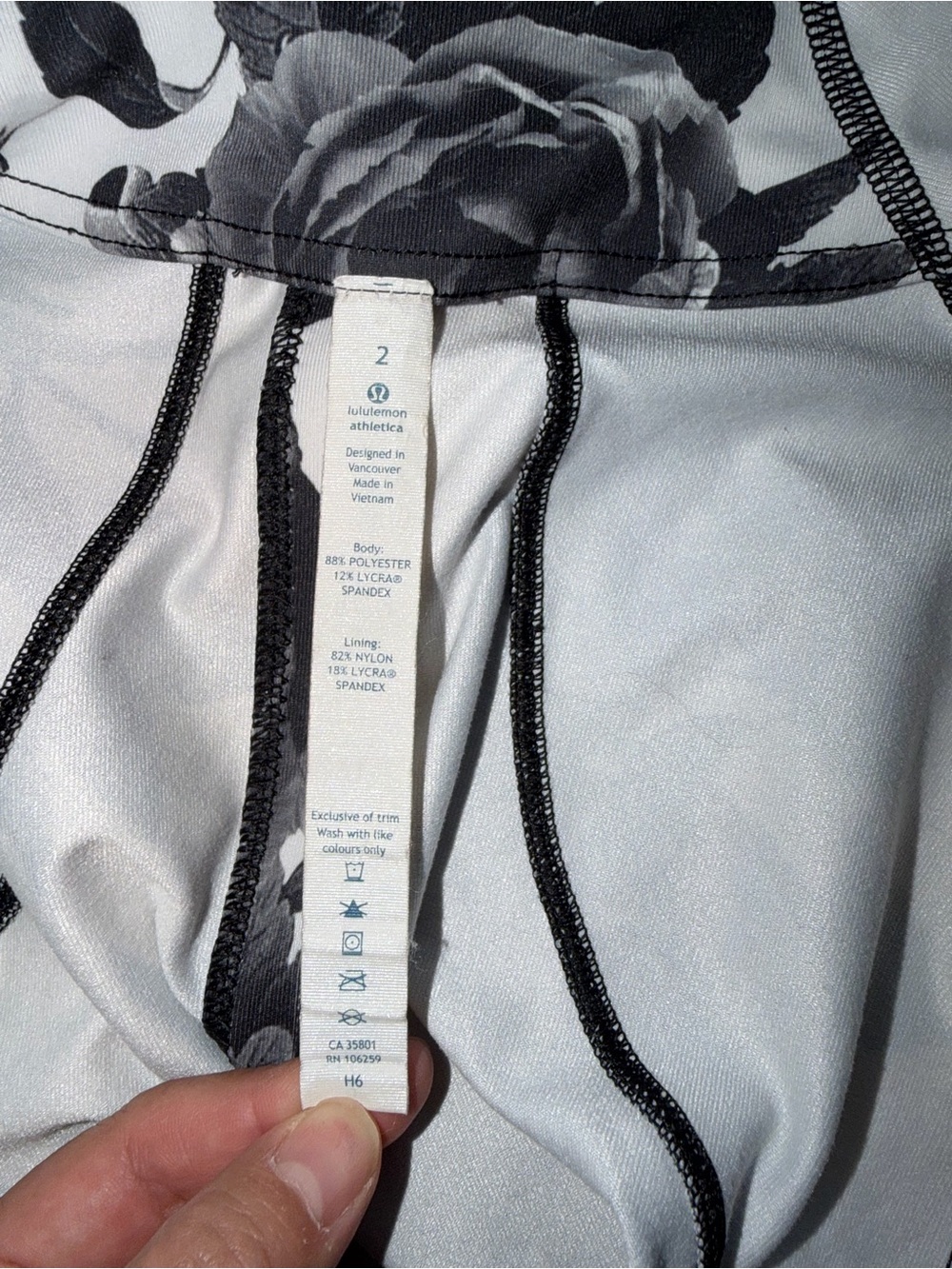 Lululemon Brisk Bloom Jacket SZ 2 - Picture 13 of 13